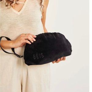 Béis - The Terry Cosmetic Clutch, black